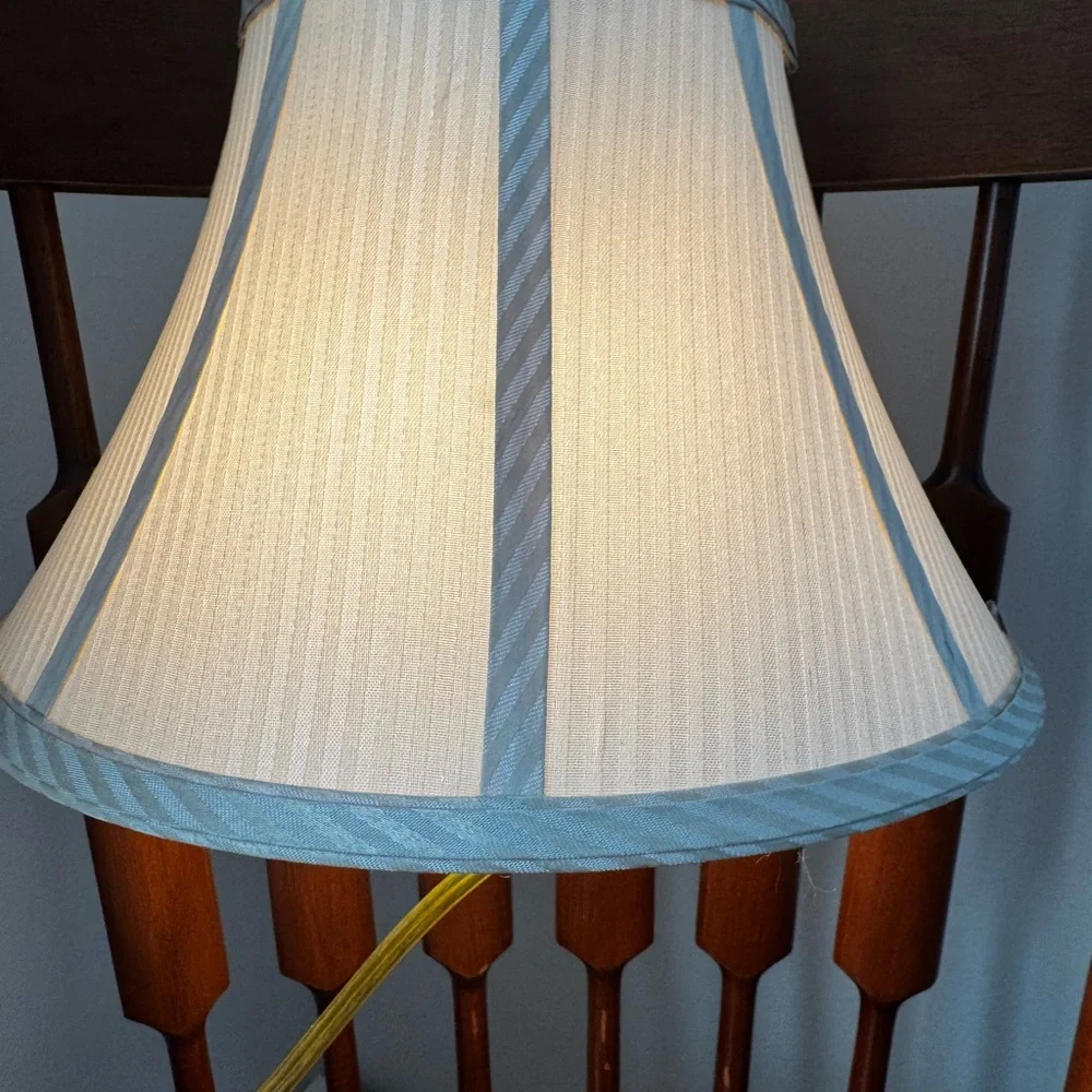 Vintage Cream Headboard Over the Bed Electric Reading Light Lamp Cottage Core